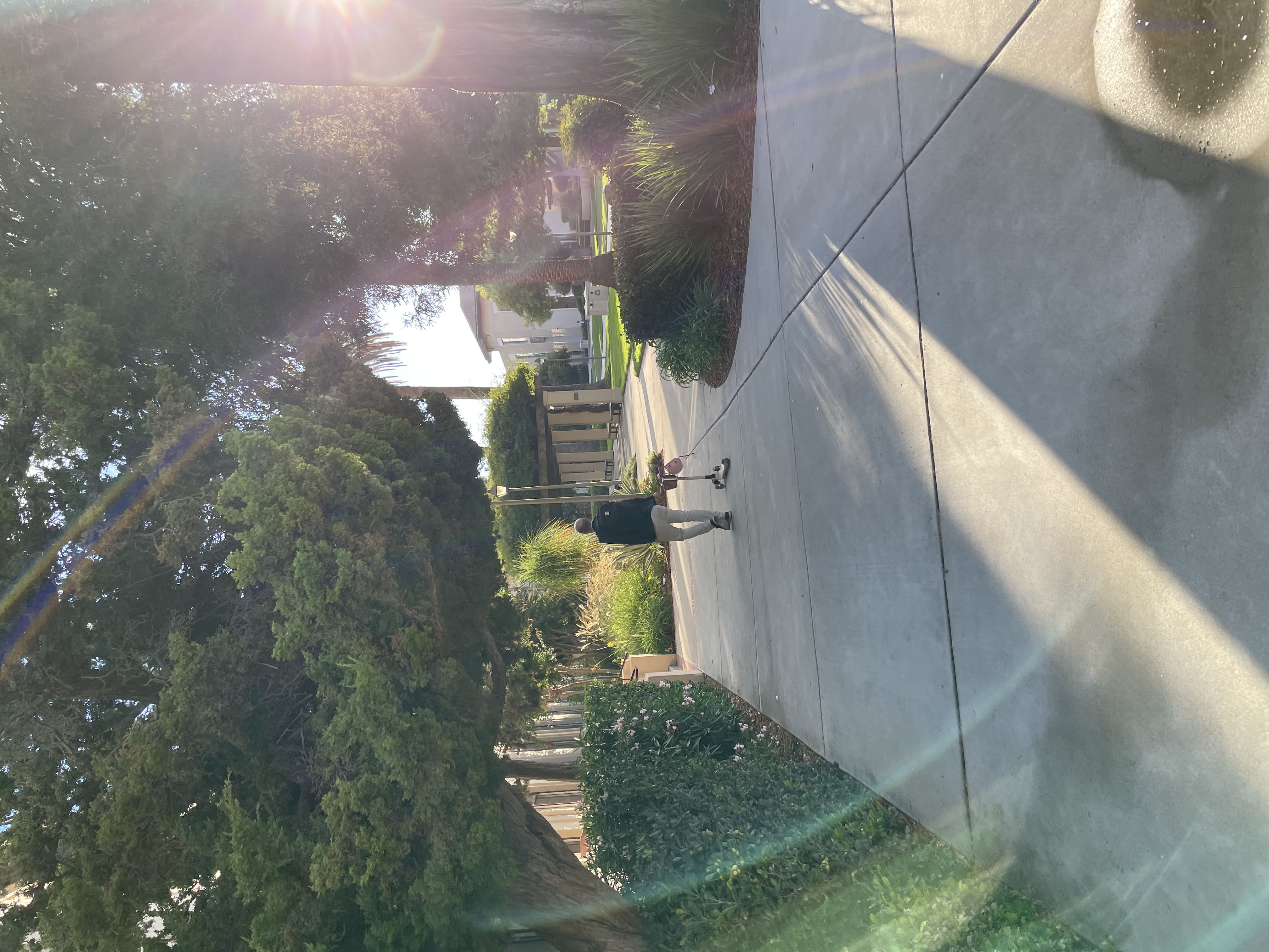 I wonder if this gentleman comes to class everyday with this